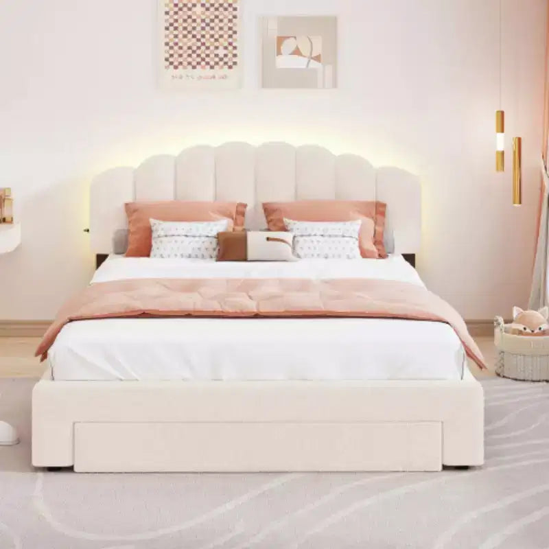 Queen-Size Upholstered Platform Bed in Teddy Fleece with Storage Compartment
