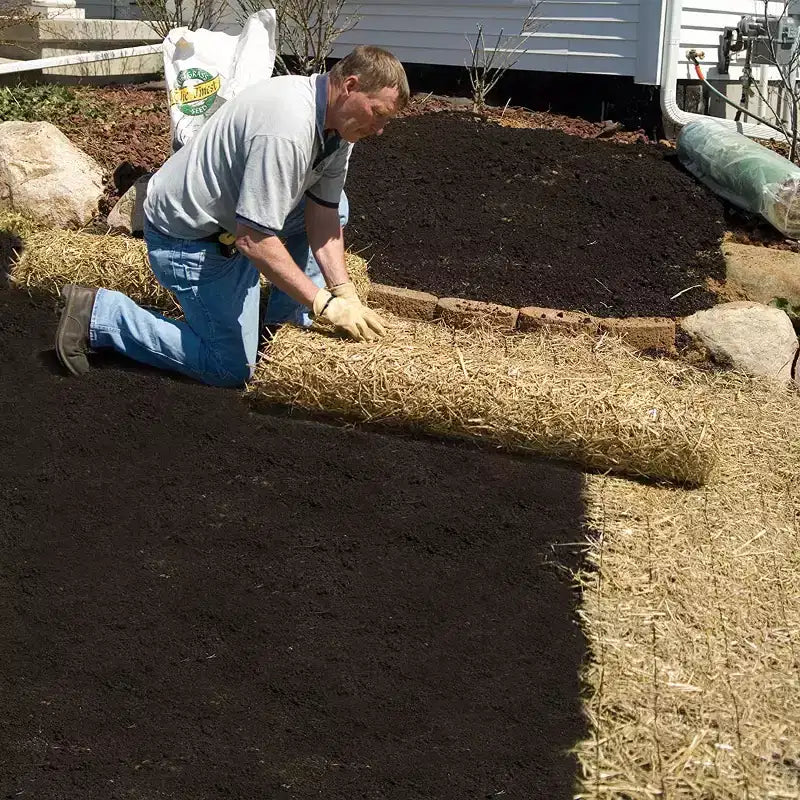 EZ Straw Grass Seed Germination & Erosion Control Blanket, 4 ft x 50 ft, Covers 200 sq ft