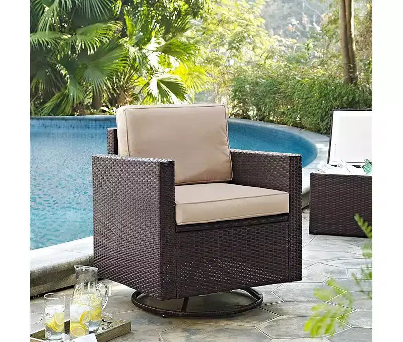 HomeStock Palm Harbor Outdoor Wicker Sofa