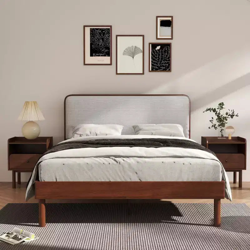 Roundhill Furniture Wyller 3-Piece Bedroom Set, Platform Bed with Two Nightstands, Natural Walnut, Queen