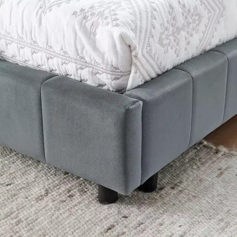 Bellemave Queen Upholstered Daybed with Comfortable Backrest and Armrests,Upholstered Daybed Frame for Bedroom and Living Room,Velvet