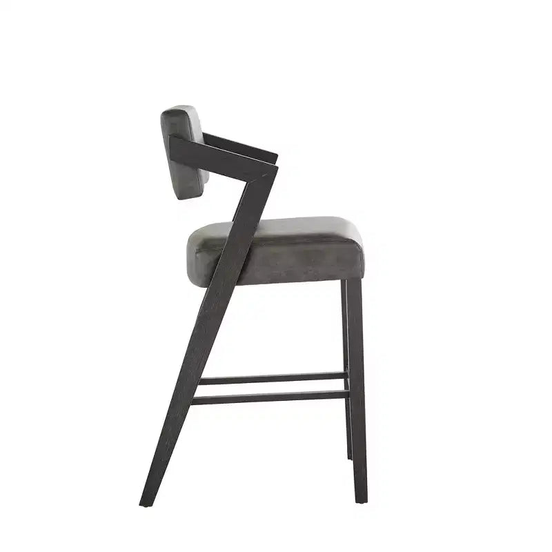Whitefish Counter and Bar Stools - iNSPIRE Q
