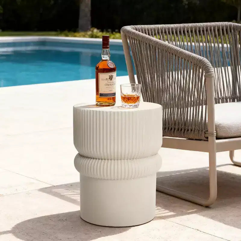 LuxenHome 18 Fluted Outdoor Side Table, Beige Modern Round Side Tables, Sculptural Small Accent Table for Backyard, Porch, Garden