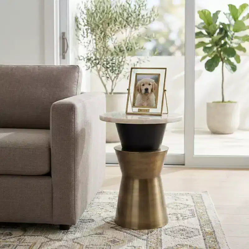 Decorative Round End and Side Table for Small Spaces - Agate Top with Metal Base for Living Room and Bedroom Decor - 20, Gold & White