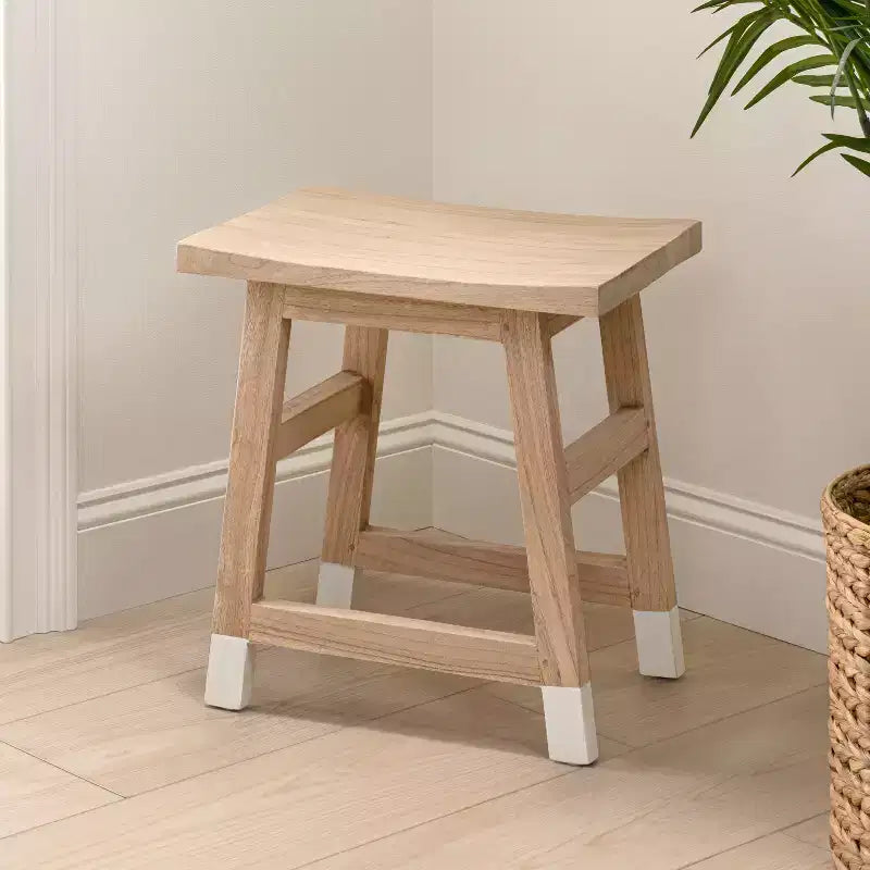 JONATHAN Y Finesse 18.3 Classic Casual Handcrafted Solid Mindi Wood Accent Stool with Tipped Legs