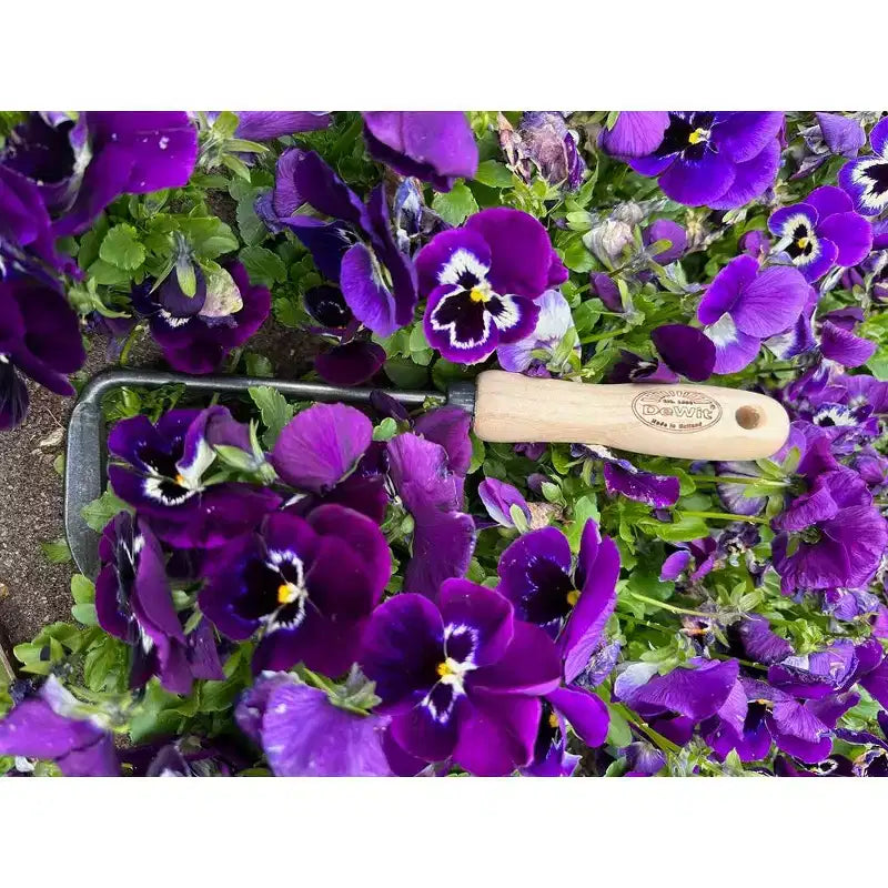 Tierra Garden Cape Cod Weeder- choose between Right or Left Handed