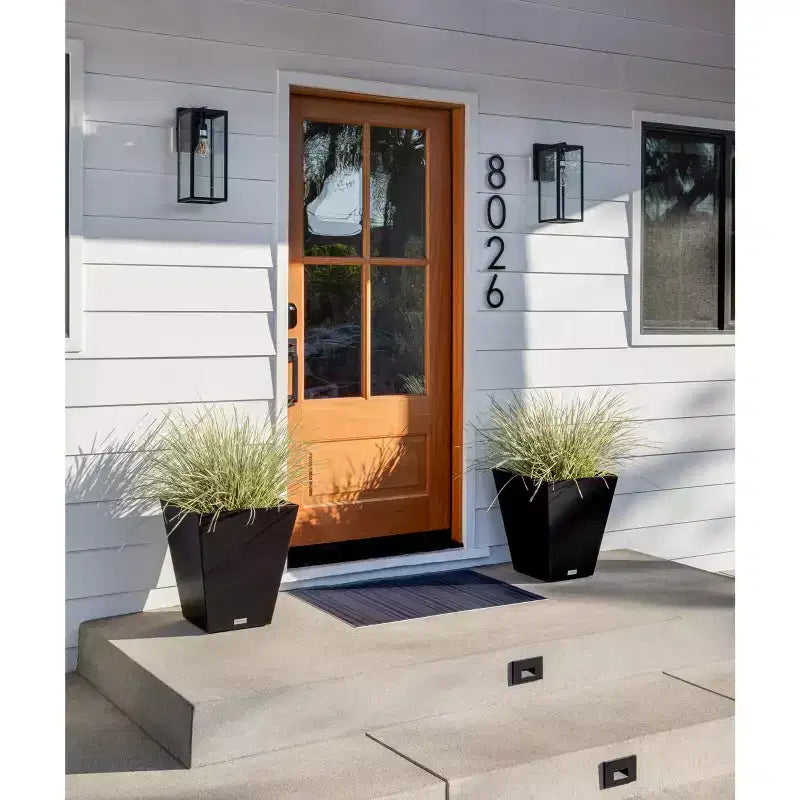 Veradek Pure Series Nobleton Plastic Planter