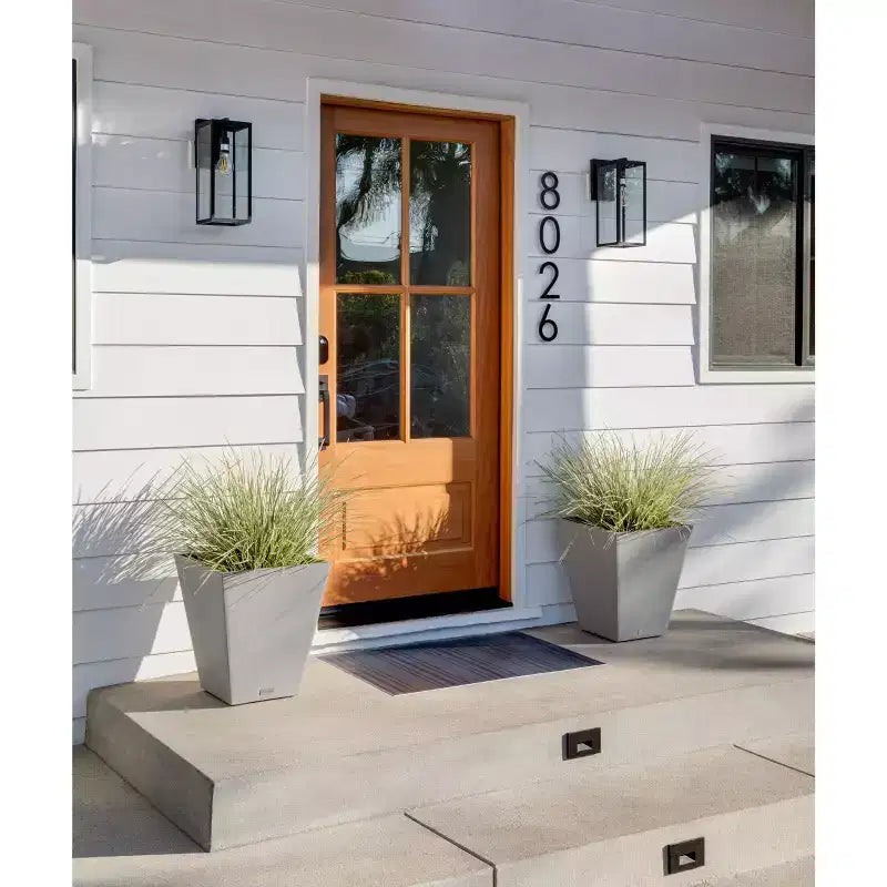 Veradek Pure Series Nobleton Plastic Planter