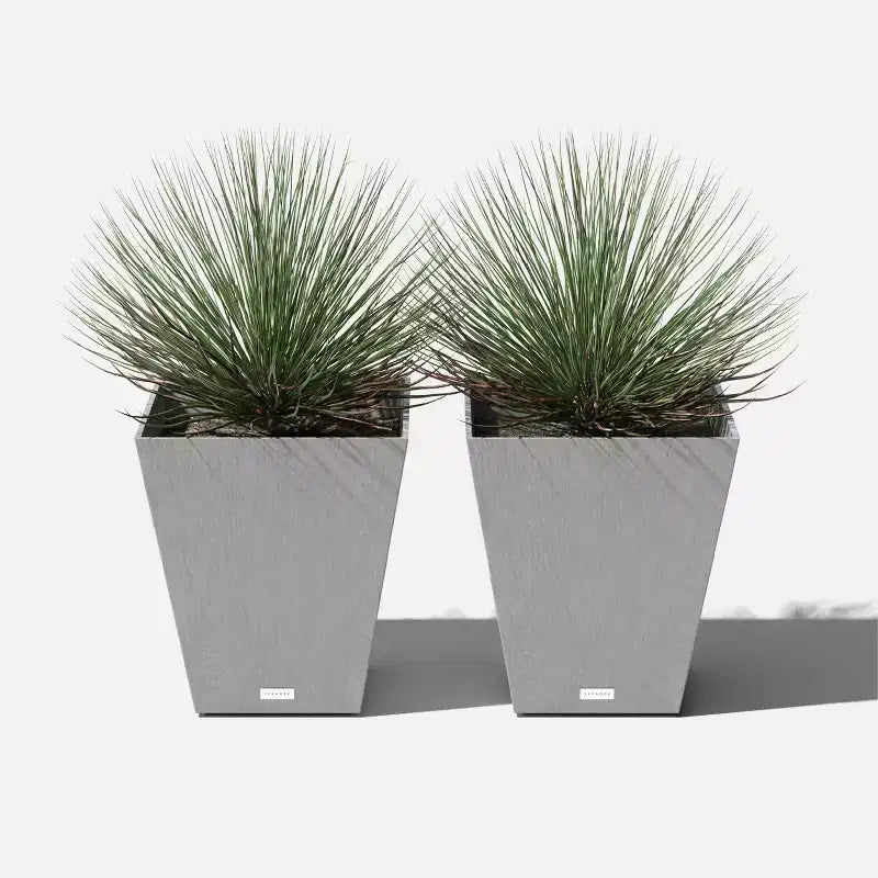 Veradek Pure Series Nobleton Plastic Planter