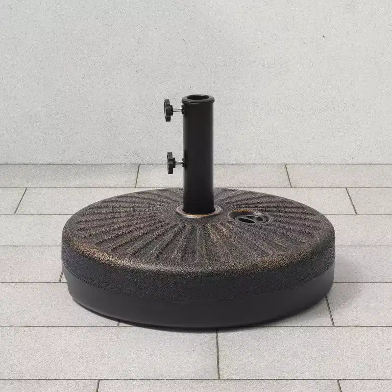 WestinTrends 20 Fillable Round Umbrella Base Stand Heavy Duty with Adjustable knob and Pole Holder