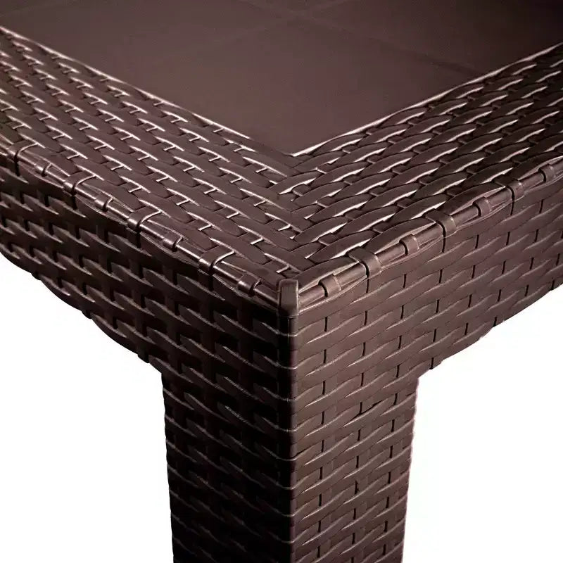 LeisureMod Mace 3-Piece Mid-Century Modern Outdoor Bistro Set - White Round Table with 2 Stackable Chairs