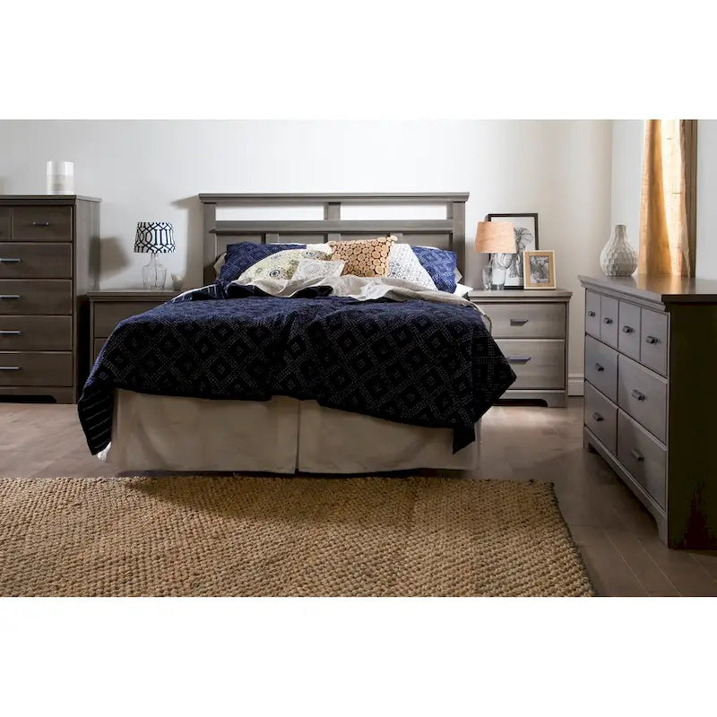 Versa Country Cottage 2-drawer Nightstand