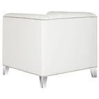 SAFAVIEH Kamilah White/ Clear Club Chair - 31.9 x 33.9 x 29.9 - 32Wx34Dx30H