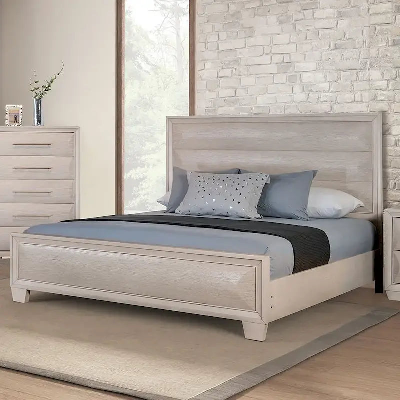 Furniture of America Chase Modern Rounded Wood Panel Bed